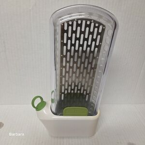 Preparã Fresh Herb Saver Container